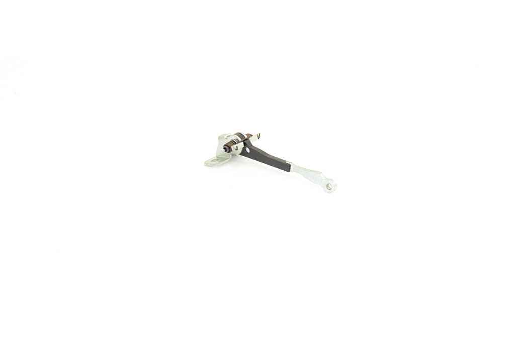 Ограничитель открывания задней двери (bsg 25-975-008) BSG BSG25-975-008