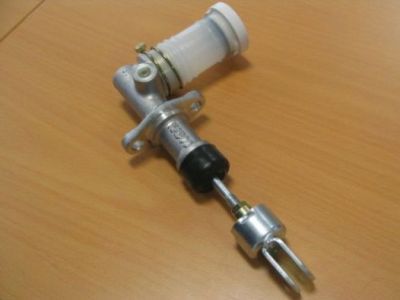 Цилиндр сцепления главный AISIN QM-026
