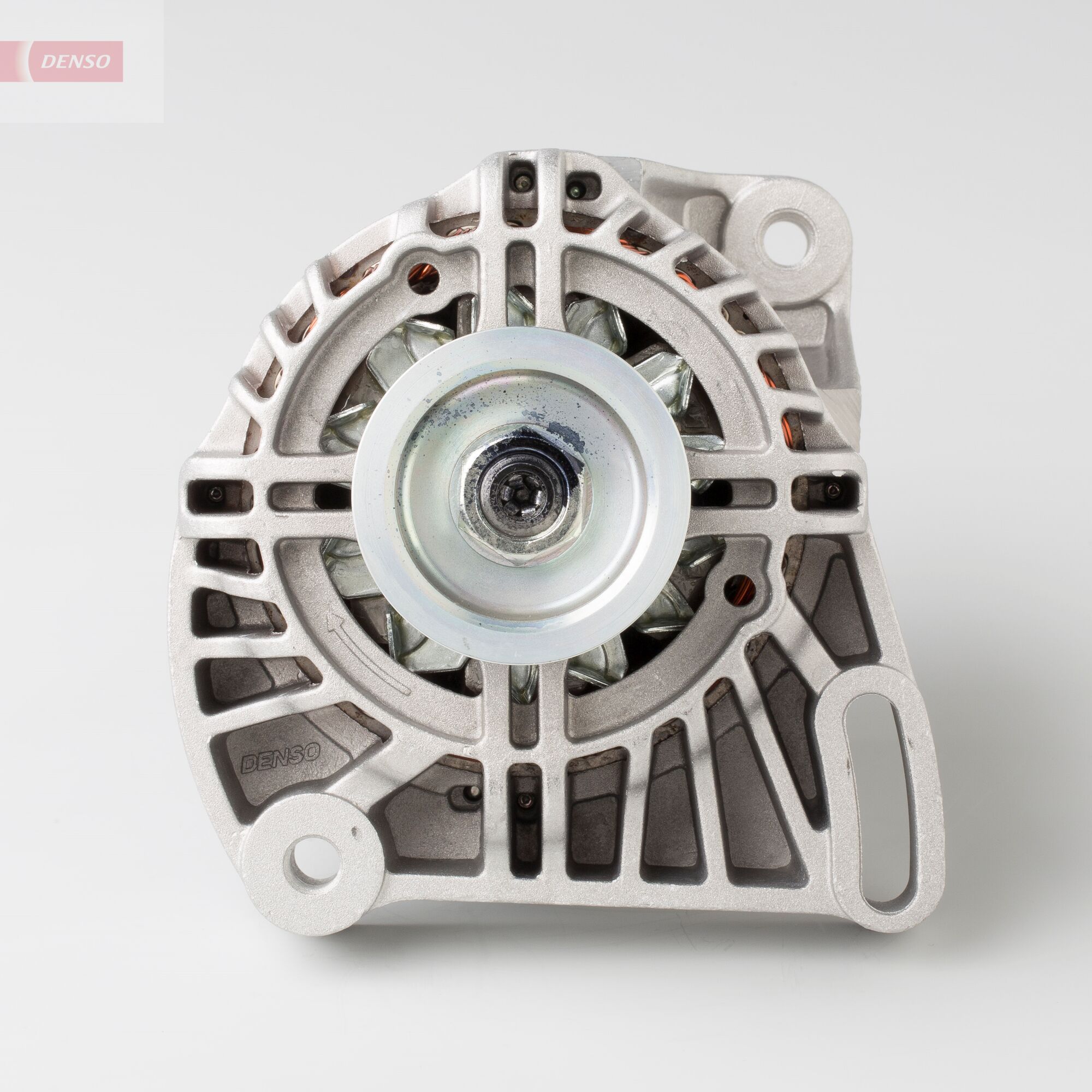 Генератор DENSO DAN630