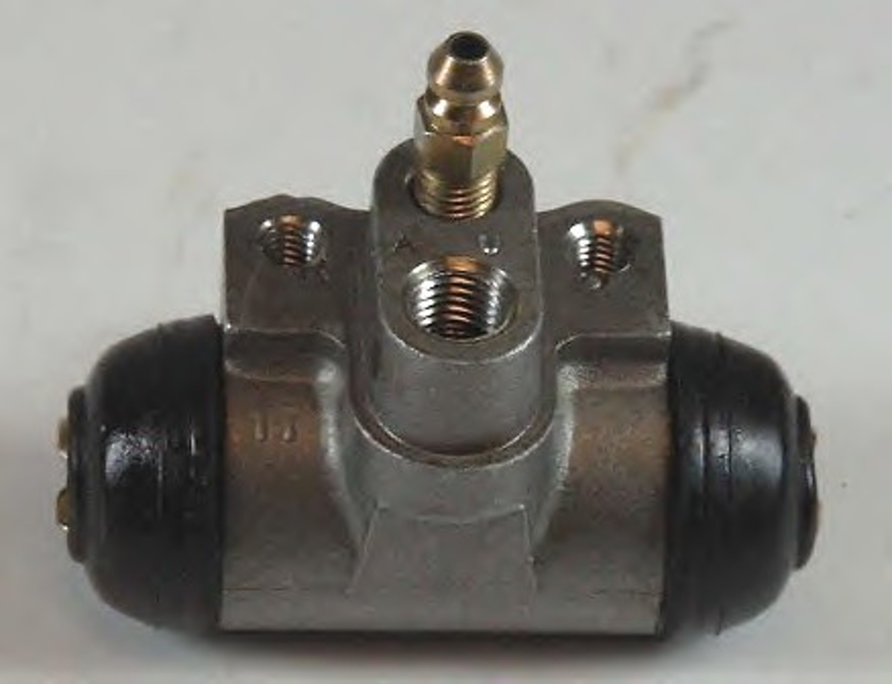 Цилиндр тормозной рабочий AISIN AZ-014