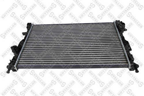 Радиатор охлаждения двигателя STELLOX 10-26878-SX